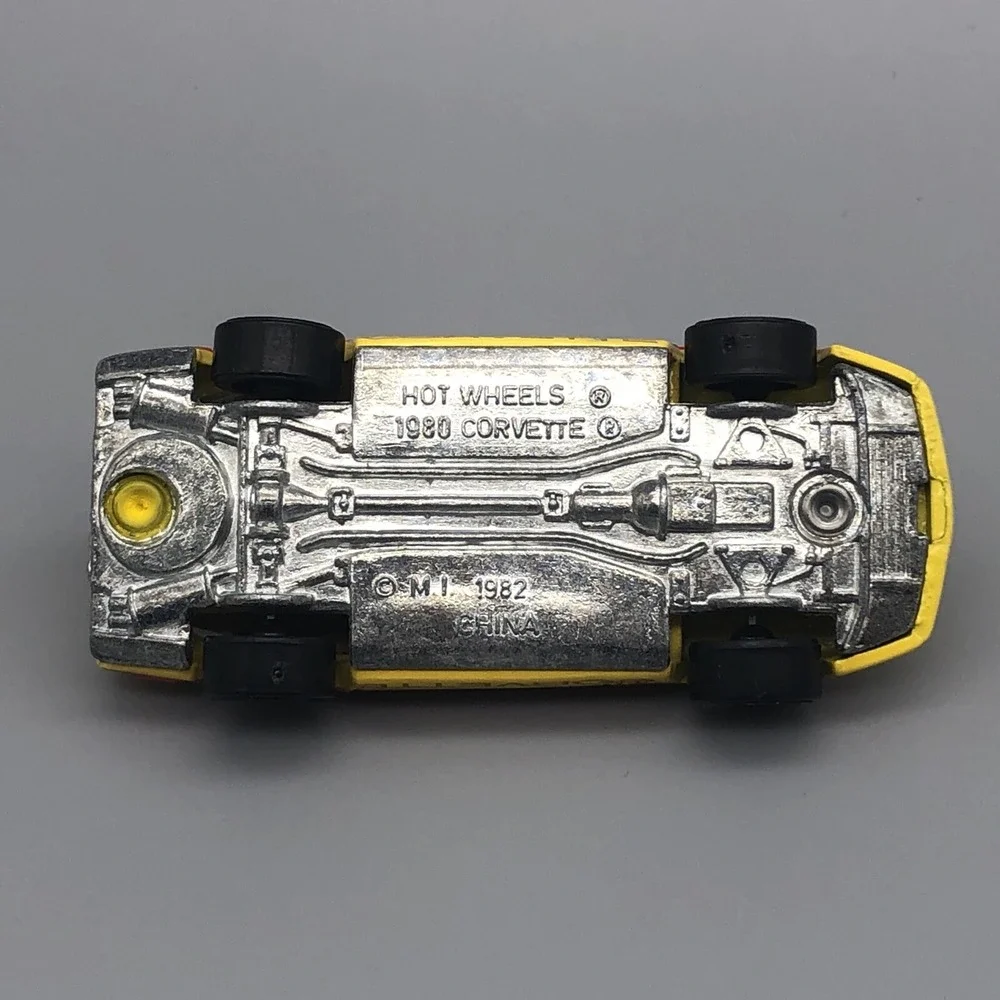 Hot Wheels 1980‎ '80 Chevrolet Chevy Corvette Car Yellow Diecast 1/64 Scale